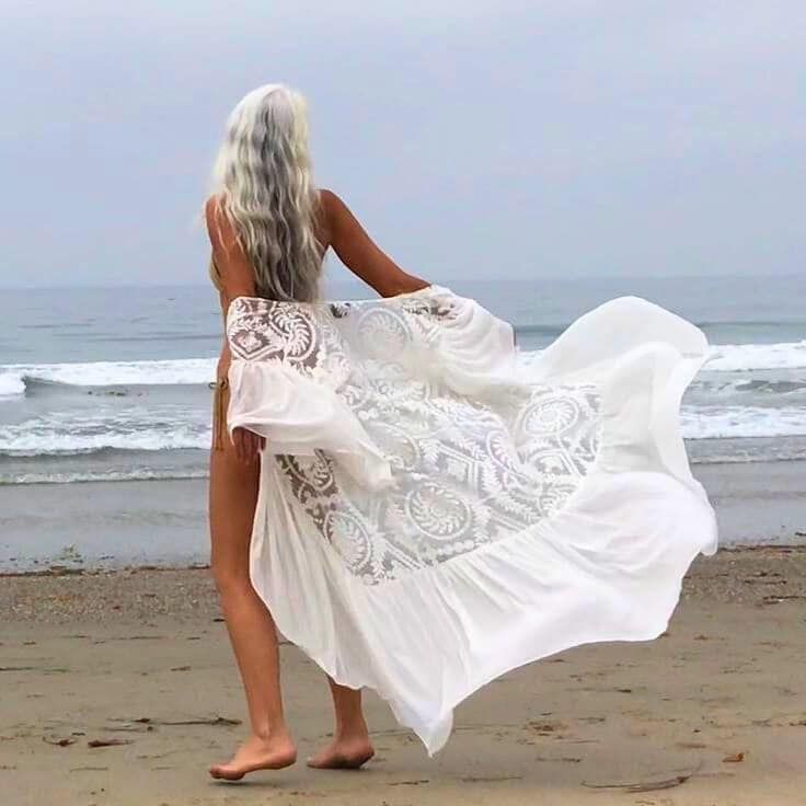 HMeet World’s Most Beautiful 69-Year-Old Grandma, Yazemeenah Rossi